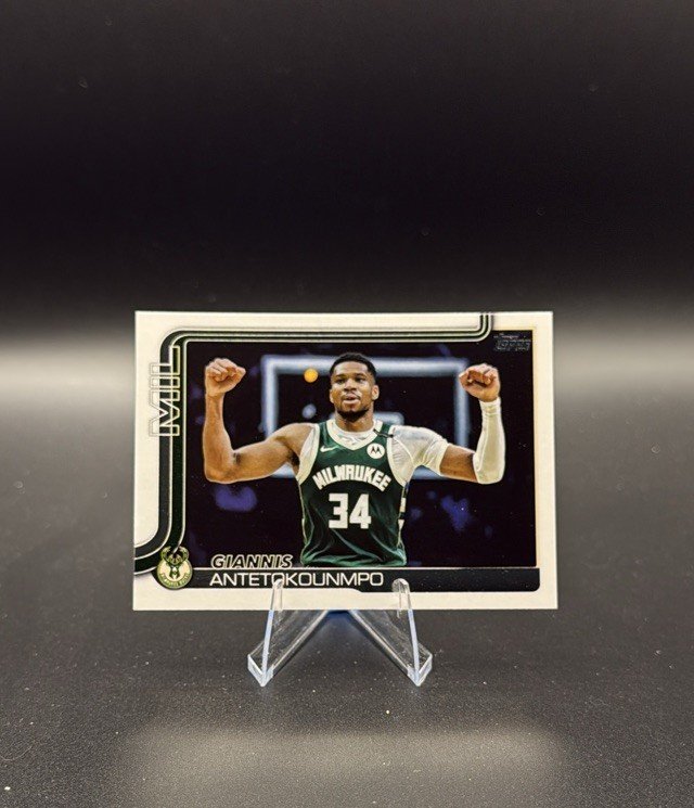 2025-26 Topps #54 Giannis Antetokounmpo