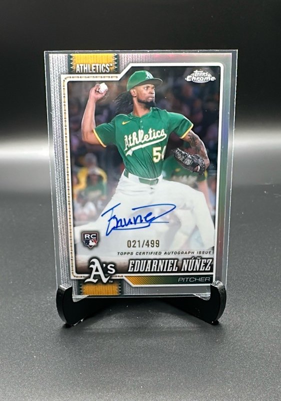 2026 Topps Chrome #RA-EN Eduarniel Núñez Rookie Autographs Refractors #/499