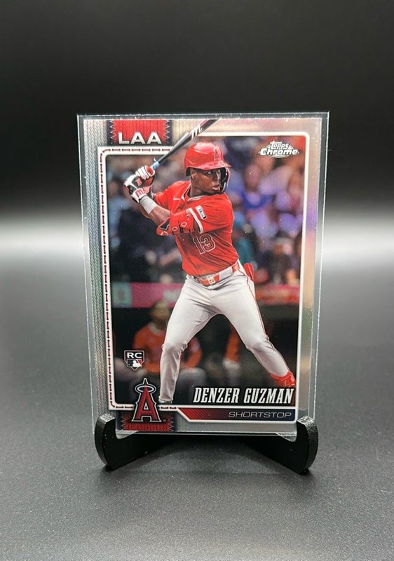 2026 Topps Chrome #257 Denzer Guzman Refractors