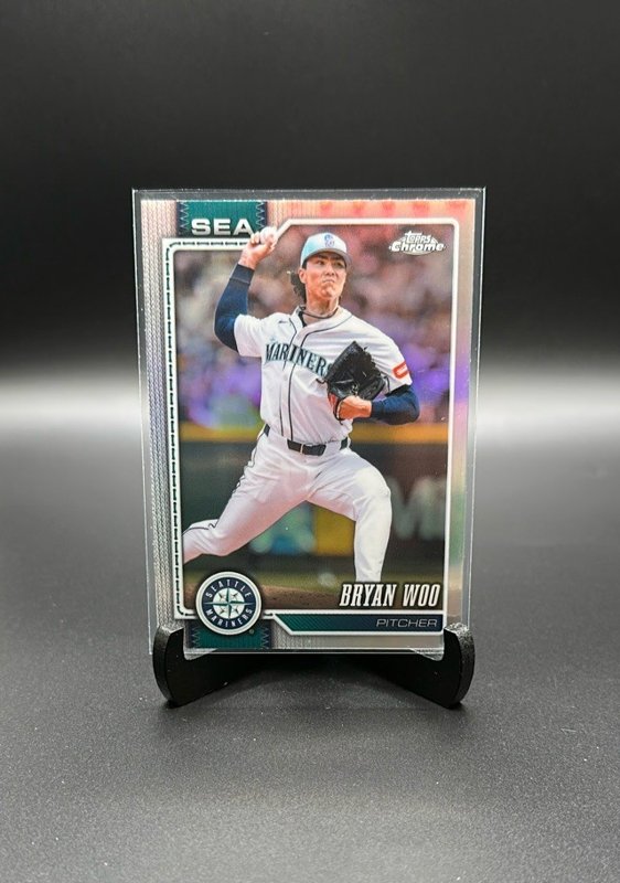 2026 Topps Chrome #31 Bryan Woo Refractors