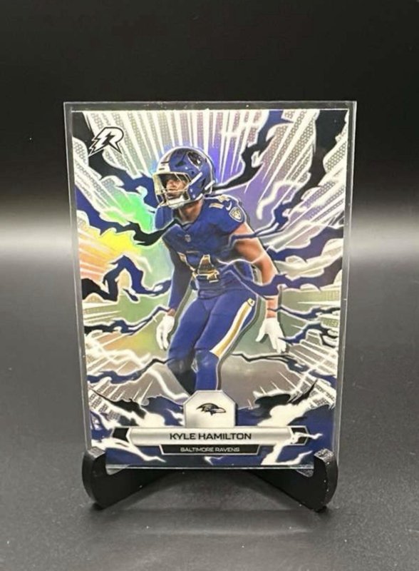 2025 Topps Resurgence Kyle Hamilton Refractor #9 Ravens