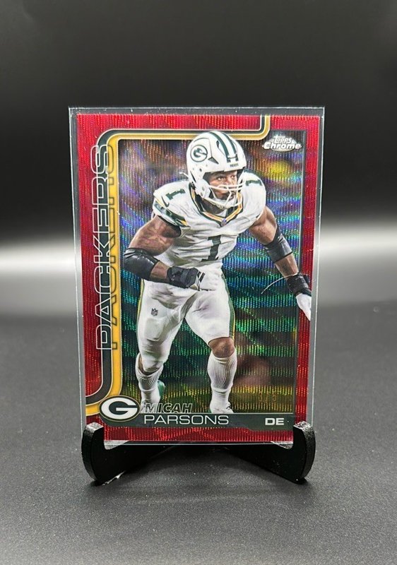 2025 Topps Chrome #77 Micah Parsons Red Wave Refractor #/5