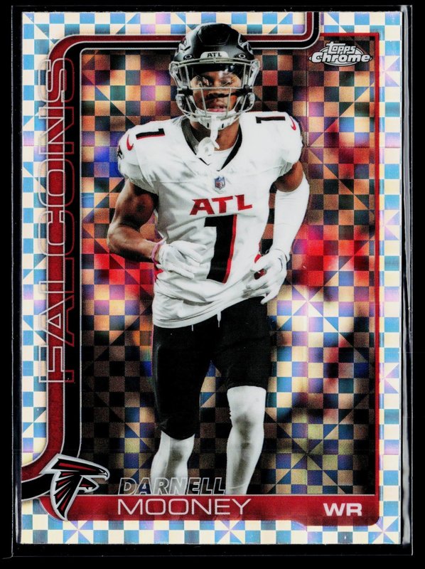 2025 Topps Chrome #11 Darnell Mooney X-Fractor