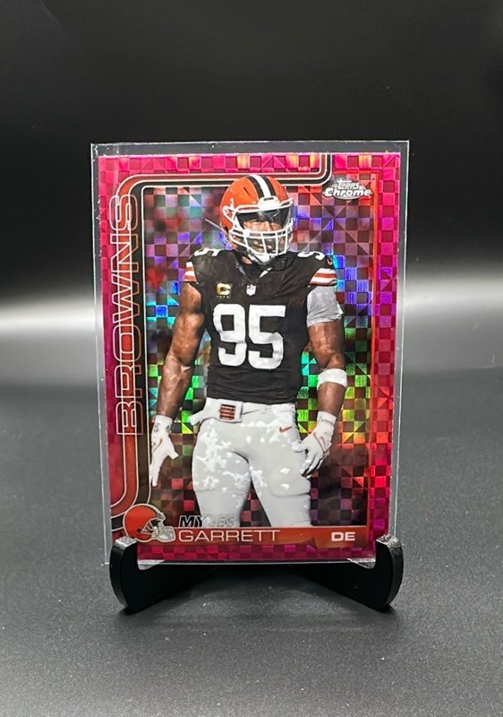 2025 Topps Chrome #70 Myles Garrett Pink X-Fractor