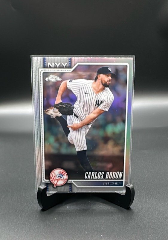 2026 Topps Chrome #43 Carlos Rodón Refractors