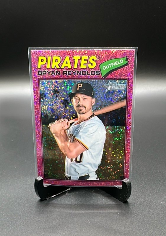 2026 Topps Heritage #173 Bryan Reynolds Chrome Pink Sparkle Refractors