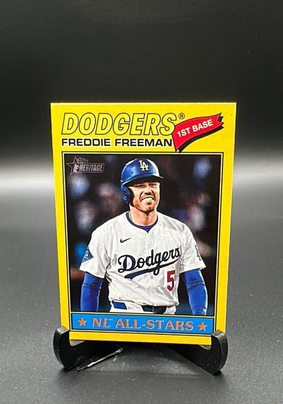 2026 Topps Heritage #350 Freddie Freeman Dark Yellow