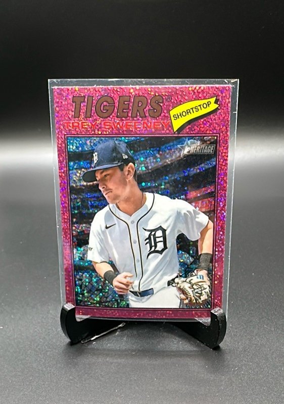 2026 Topps Heritage #203 Trey Sweeney Chrome Pink Sparkle Refractors
