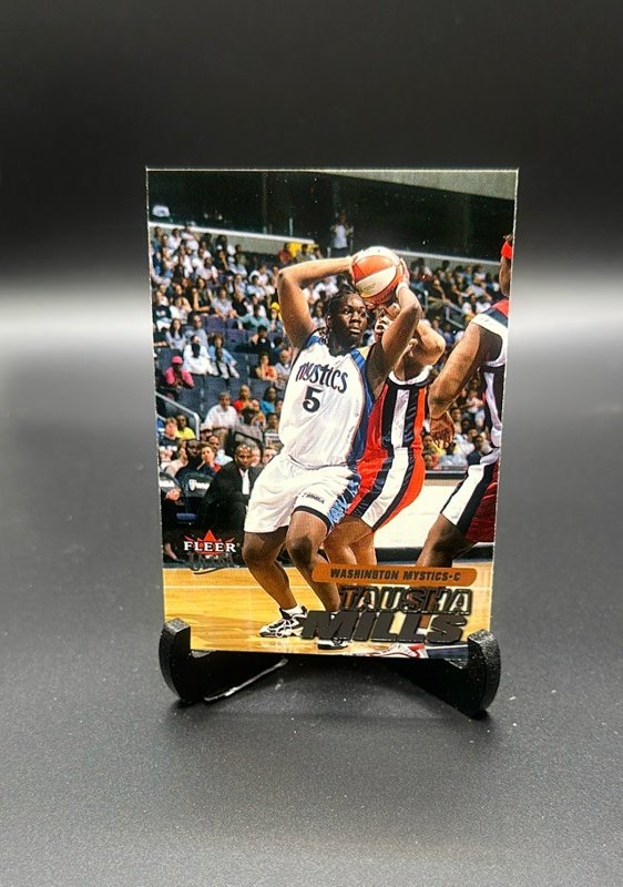 2001 Ultra WNBA #11 Tausha Mills