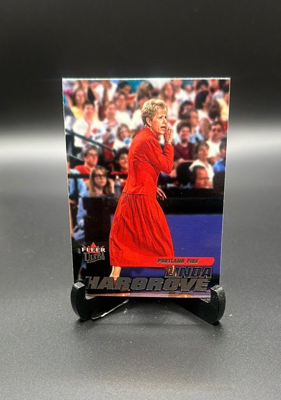 2001 Ultra WNBA #119 Linda Hargrove