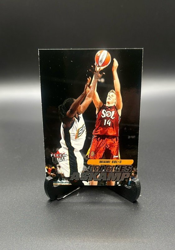 2001 Ultra WNBA #38 Marlies Askamp