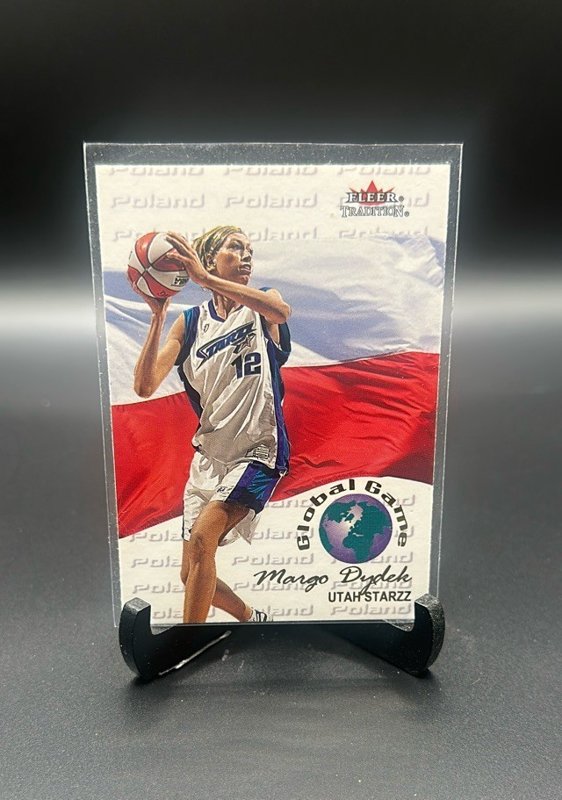 2001 Fleer Tradition WNBA #5 GG Margo Dydek Global Game