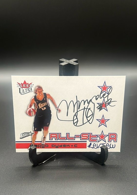 2004 Ultra WNBA #18 ASR Margo Dydek All-Star Review