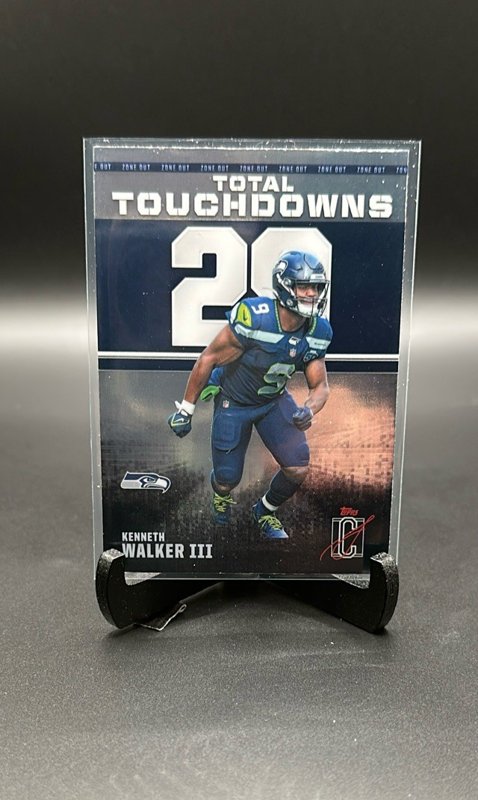 2025 Topps Signature Class #ZO-9 Kenneth Walker III Zone Out