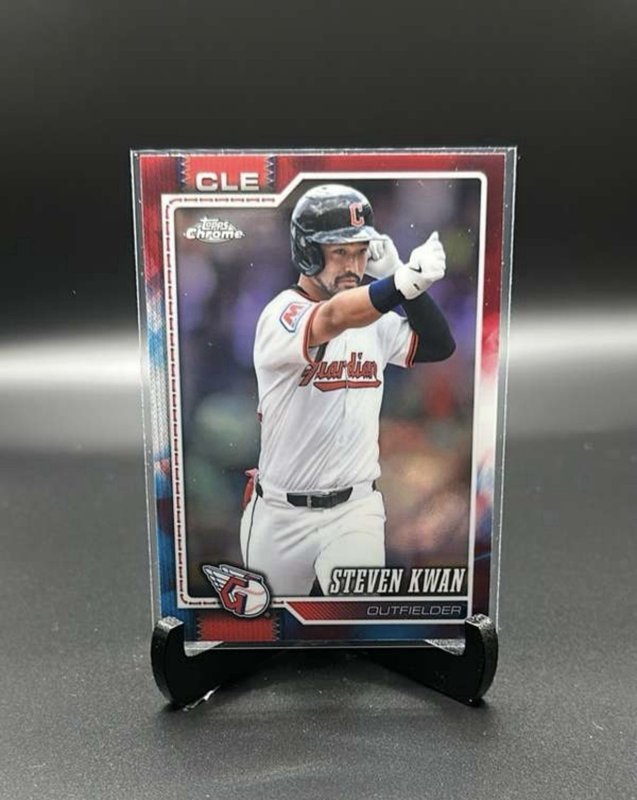 2026 Topps Chrome - Steven Kwan #170 Red White And Blue Refractor Guardians