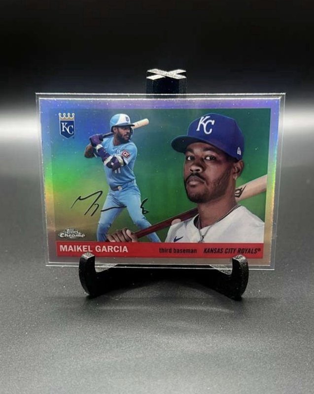 2025 Topps Chrome Platinum Anniversary Maikel Garcia Refractor