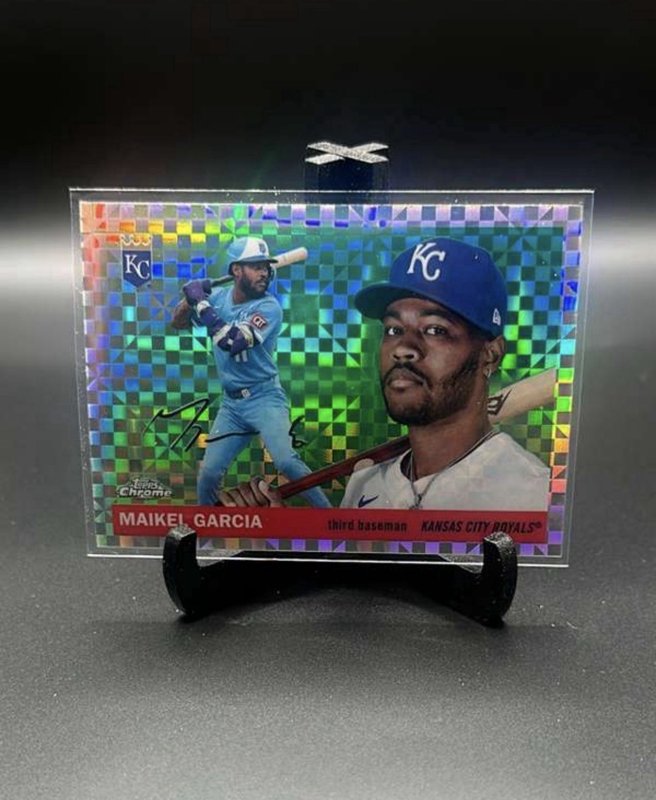 2025 Topps Chrome Platinum 37 Maikel Garcia X-Fractor Refractor Royals