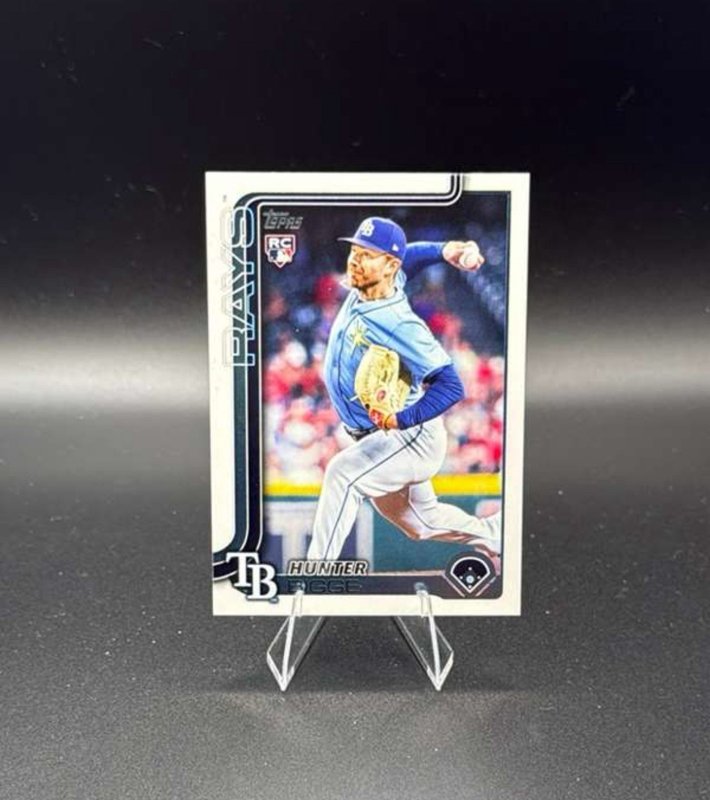 2025 Topps Update Series - Hunter Bigge #US231 (RC)