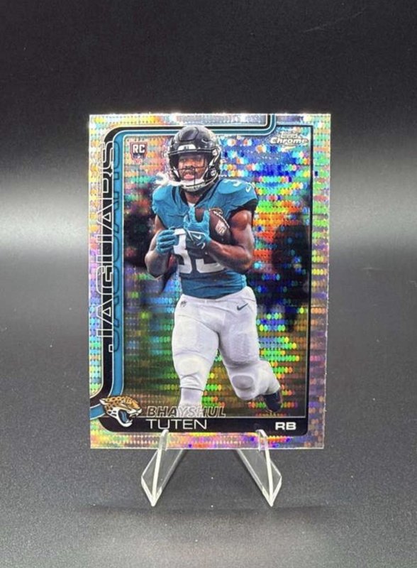 2025 Topps Chrome Football Bhayshul Tuten Rookie Card Pulsar Refractor #389