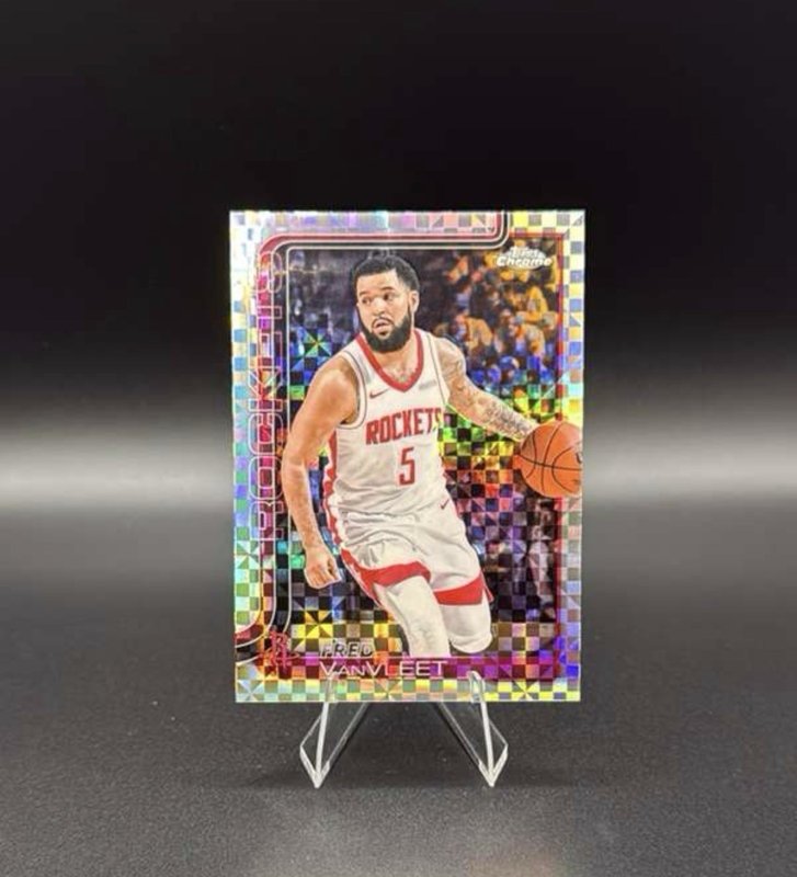 2025-26 Topps Chrome - Fred VanVleet #66 X-Fractor