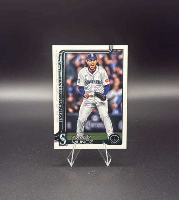 2025 Topps Update Series - Andres Munoz #US12