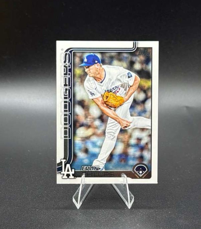 US18 Evan Phillips 2025 Topps Update