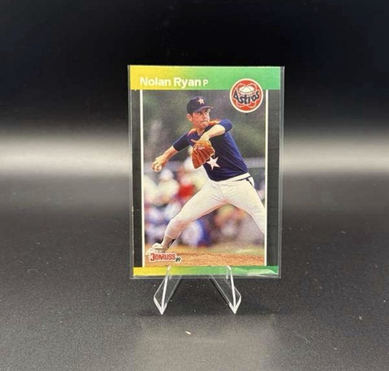 1989 Donruss - Nolan Ryan #154 *Denotes on Back