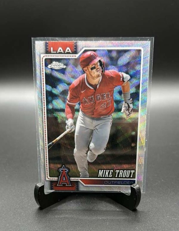 2026 Topps Chrome Baseball-Wave Refractor-Mike Trout #200
