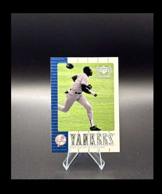 2000 Upper Deck Century Legends set, Dave Winfield #8.