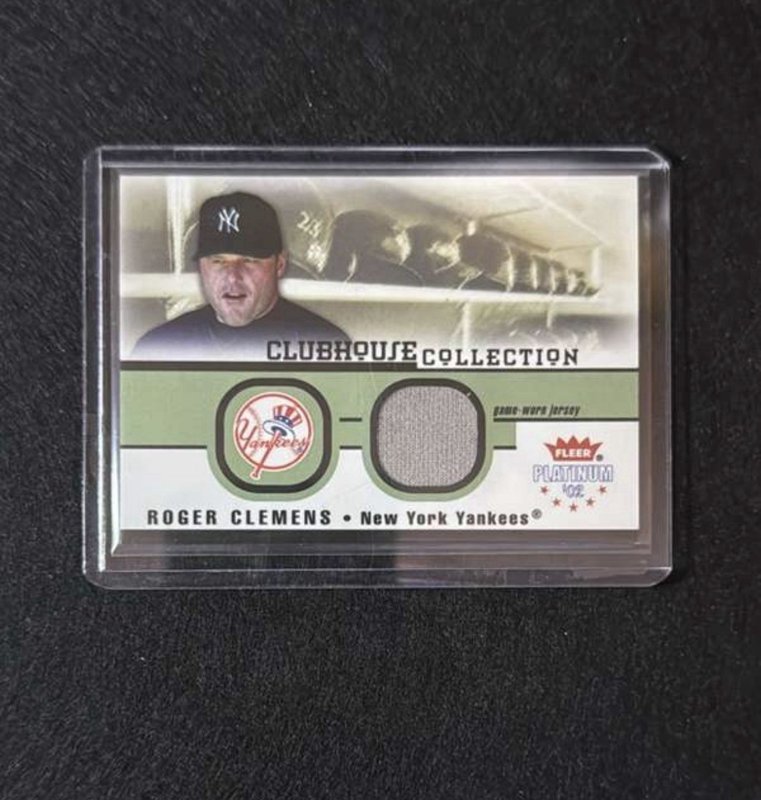2002 Fleer Platinum - Clubhouse Collection Roger Clemens (MEM)