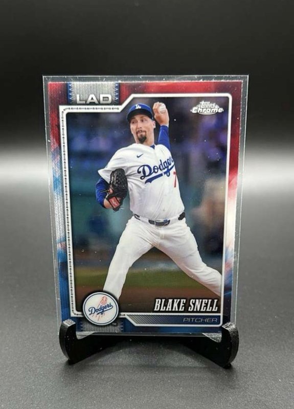 2026 Topps Chrome Baseball Blake Snell RED WHITE BLUE REFRACTOR #278 LA Dodgers