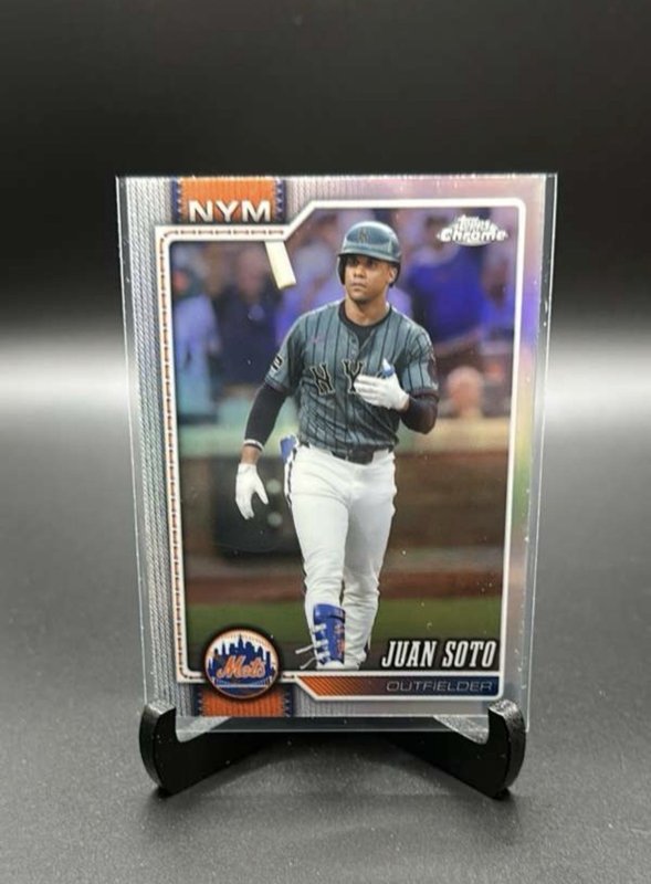 2026 Topps Chrome Juan Soto Refractor #17 Mets