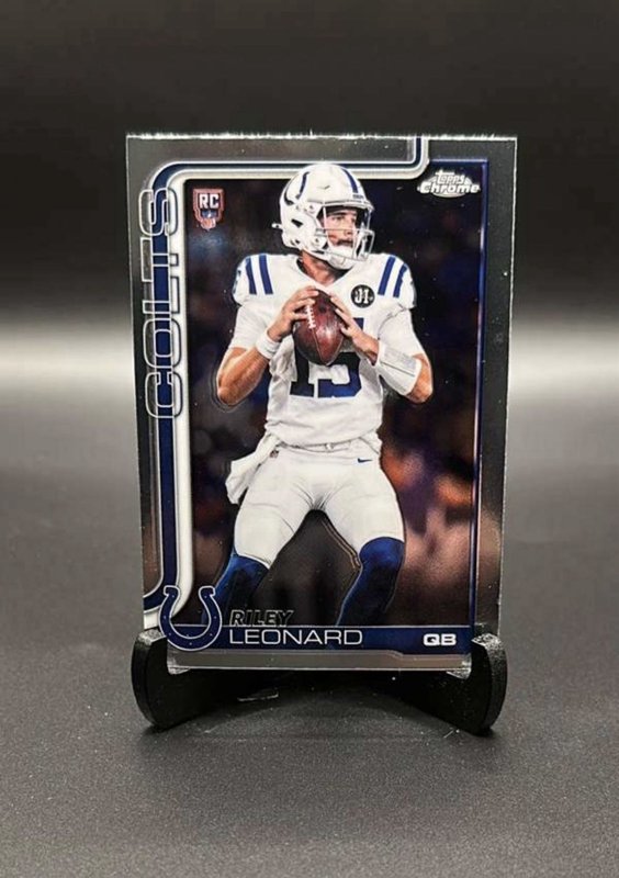 2025 Topps Chrome - Rookies Riley Leonard #318 (RC)