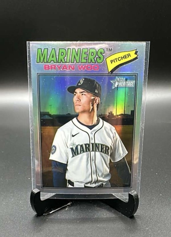 2026 Topps Heritage - Bryan Woo #99 Chrome Refractor