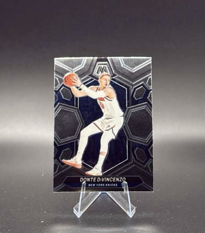 2023-24 Panini Mosaic - Donte DiVincenzo #151