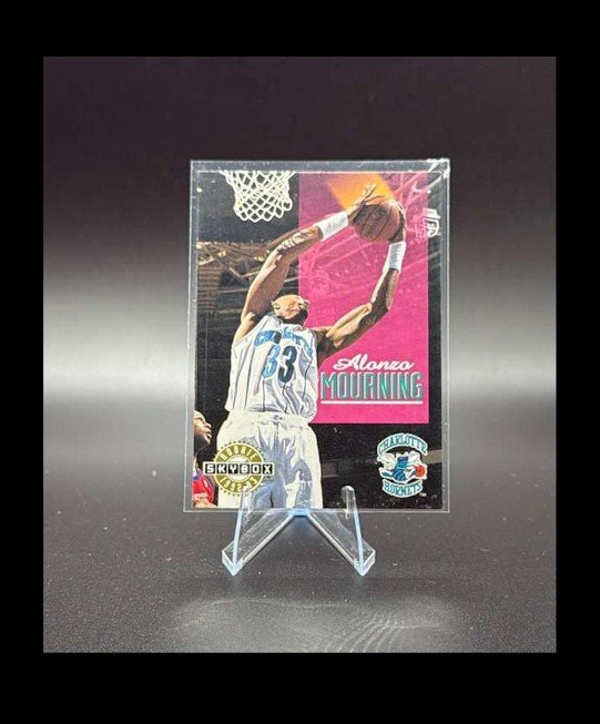 1992-93 Skybox - Alonzo Mourning #332 (RC)