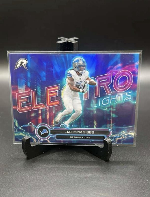 2025 Topps Resurgence Jahmyr Gibbs Electro Lights SSP -Case Hit