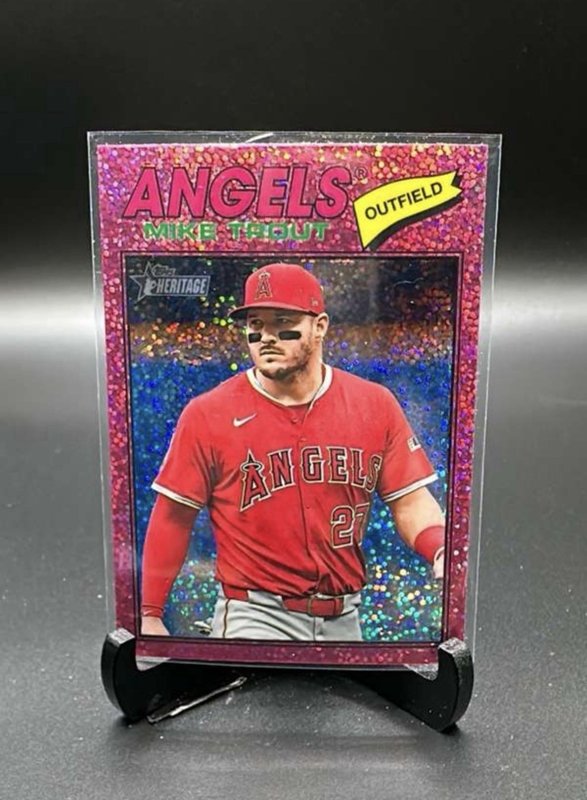 2026 Topps Heritage Chrome Burgundy Sparkle #163 - Mike Trout - Angels!