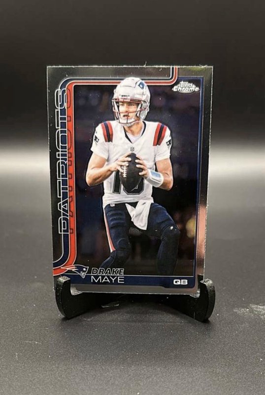Drake Maye New England Patriots 2025 Topps Chrome RC #207