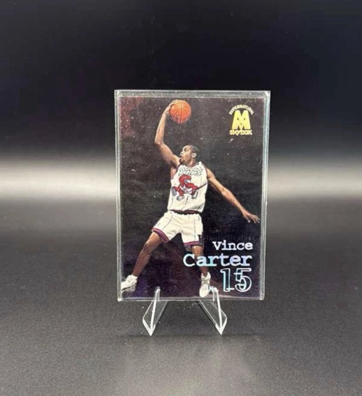 1998-99 Skybox Molten Metal - Supernatural Vince Carter #134 (RC)