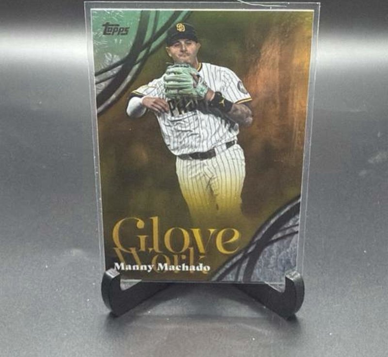 2026 Topps Baseball Series 2 Manny Machado Glove Work #GW-17 San Diego Padres
