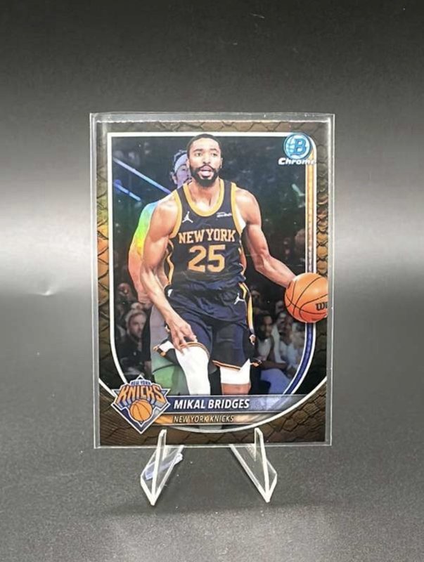 2025-26 Bowman Mikal Bridges #BCV-152 Chrome Reptilian Refractor New York Knicks