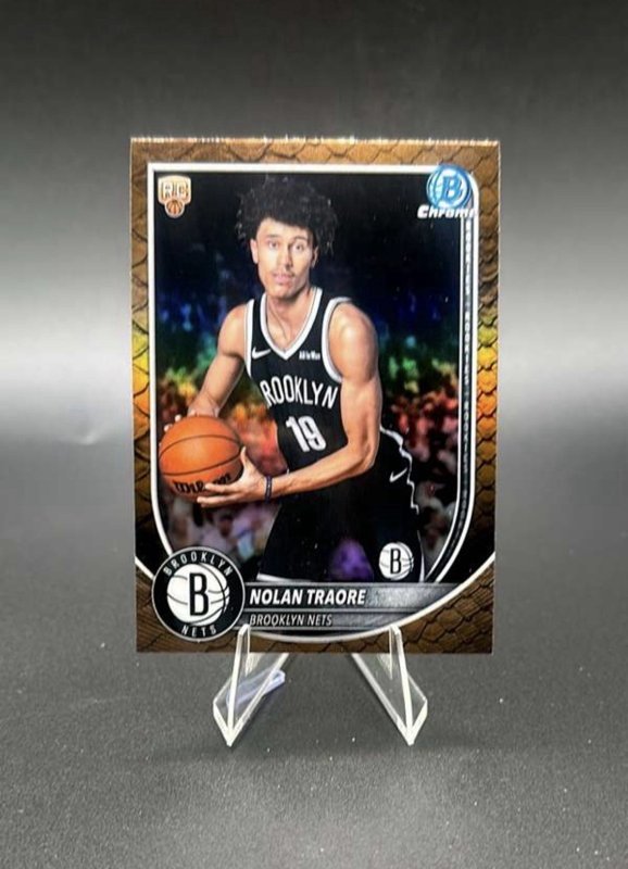 2025-26 Bowman - Chrome Nolan Traore #BCV-19 Reptilian Refractor (RC)