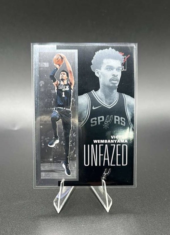 2026 Topps Signature Victor Wembanyama Unfazed FAZE-2 San Antonio Spurs RARE
