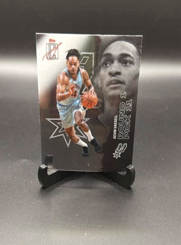 Topps 2026 Signature Class Chrome Round 1 Pick 11 Devin Vassell Insert #34 Spurs