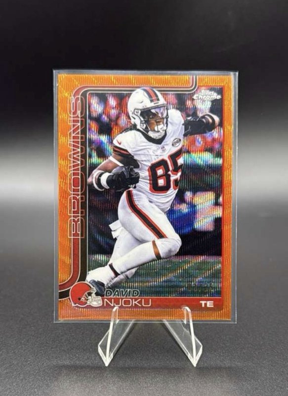 2025 Topps Chrome Orange Wave Refractor #69 David Njoku 3/25 BROWNS