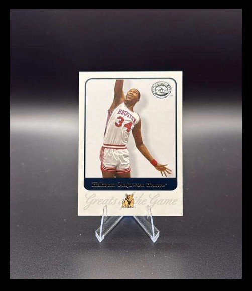 2001 Fleer Greats of the Game - Hakeem Olajuwon #29